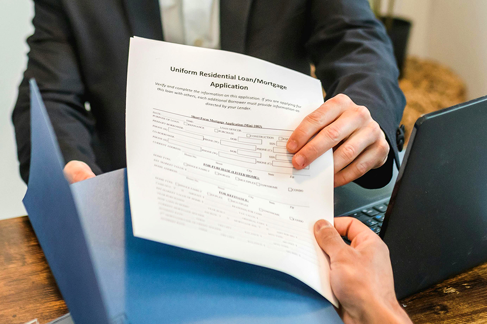 Can an unnotarized financial document still be legally binding?